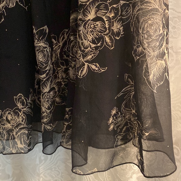 Lapis silk skirt size large - Picture 4 of 10